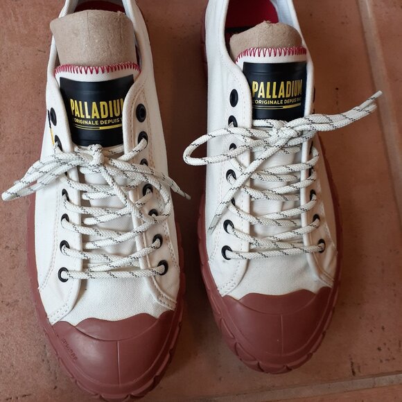 Men's 10.5 Palladium Palla Ace Supply Low Canvas Sneakers - Picture 3 of 9